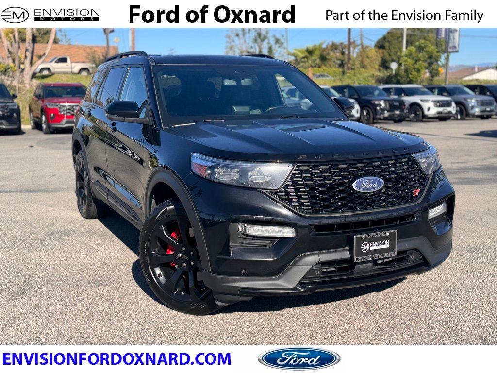 2023 Ford Explorer ST 4WD's photo