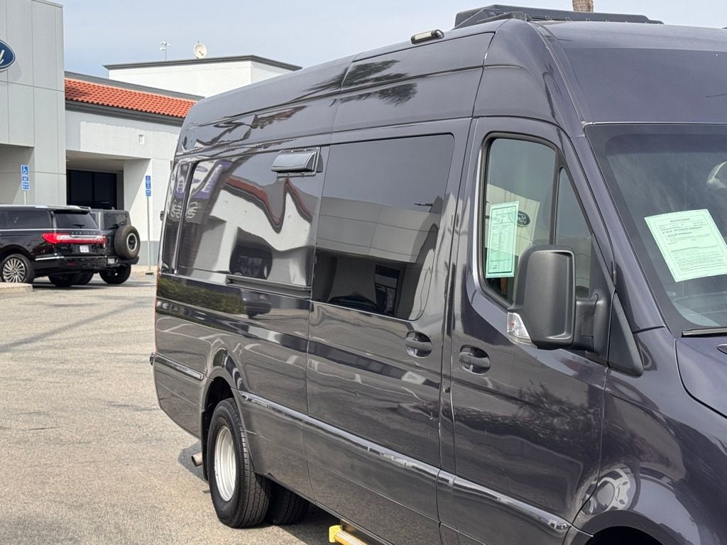 2020 Mercedes-Benz Sprinter 4500 High Roof V6 photo 4