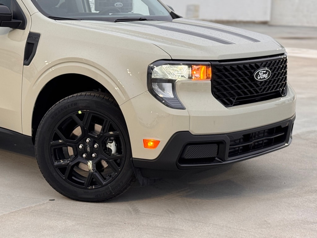 New 2025 Ford Maverick XLT Truck SuperCrew
