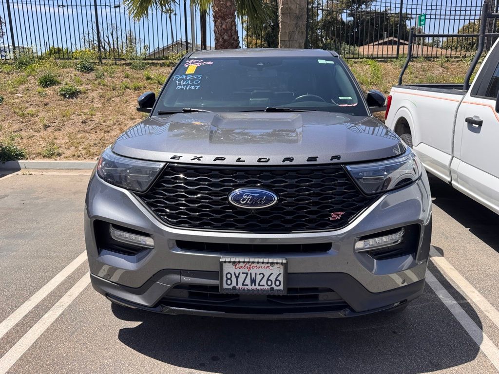 2021 Ford Explorer ST photo 2
