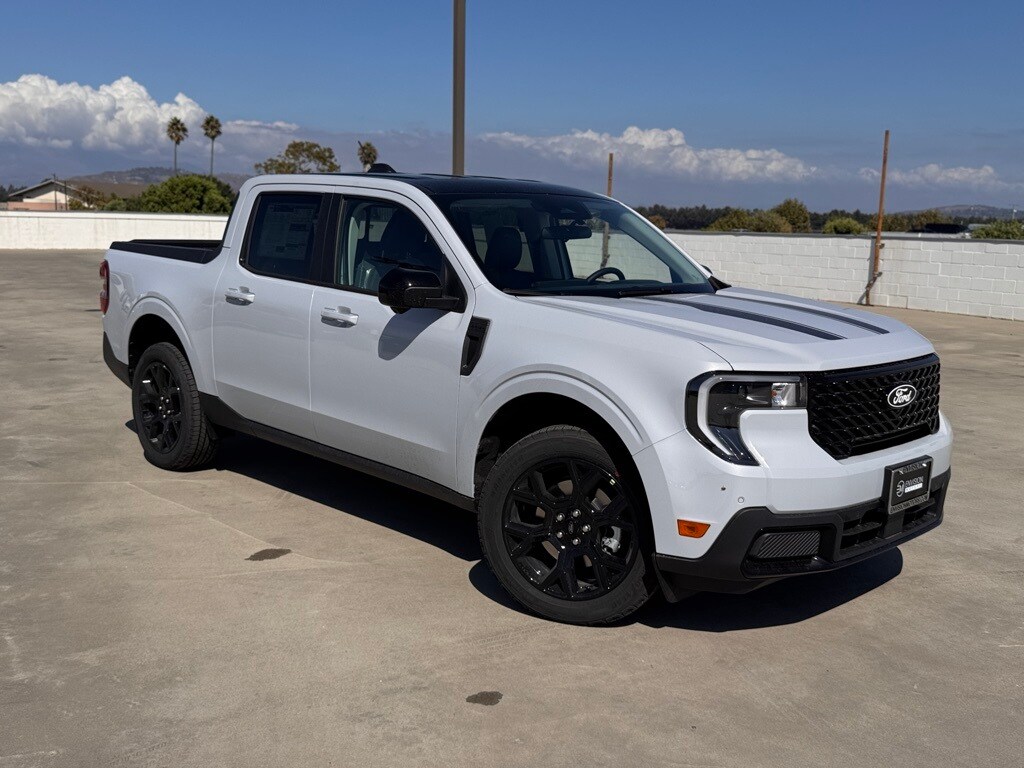 2025 Ford Maverick Lariat photo 2