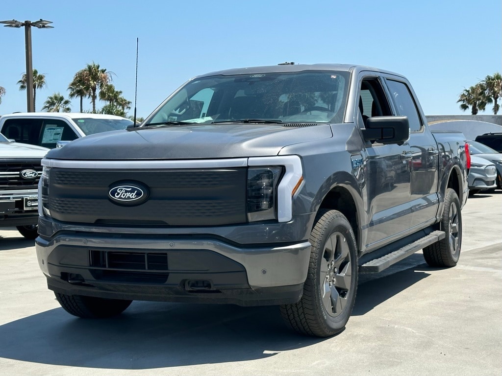 2024 Ford F-150 Lightning Flash