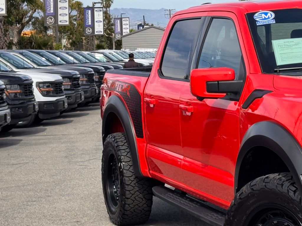 2023 Ford F-150 Raptor photo 4