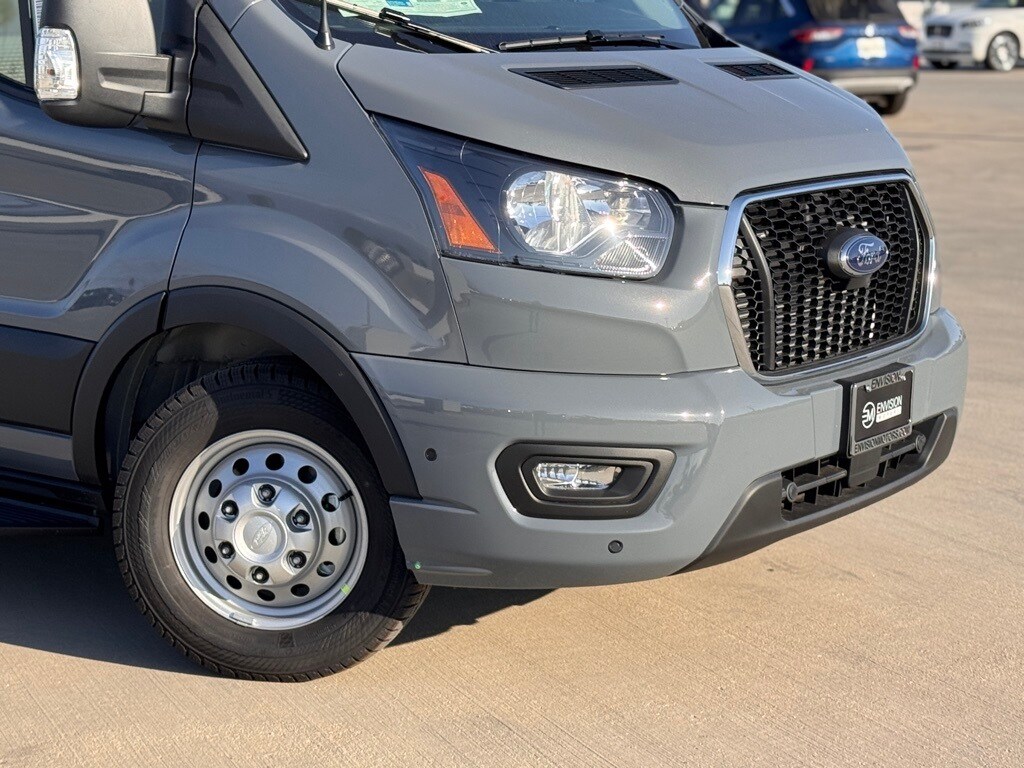 2025 Ford Transit Passenger XLT Van photo 3