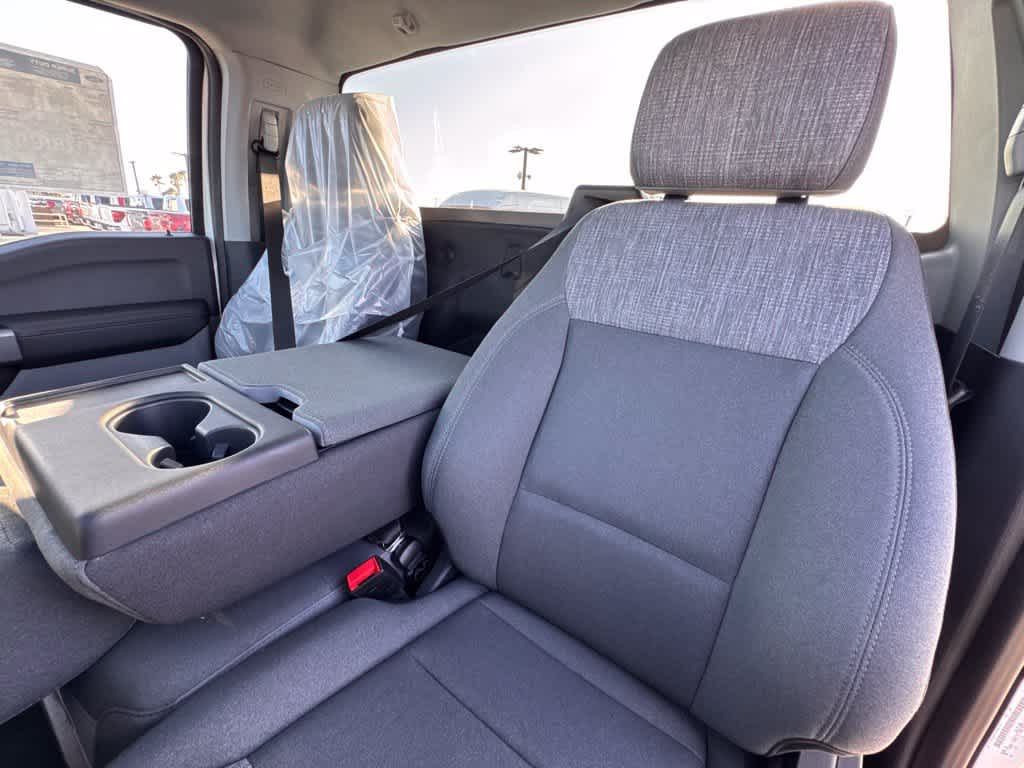 2025 Ford F-350 Super Duty XLT - Photo 19