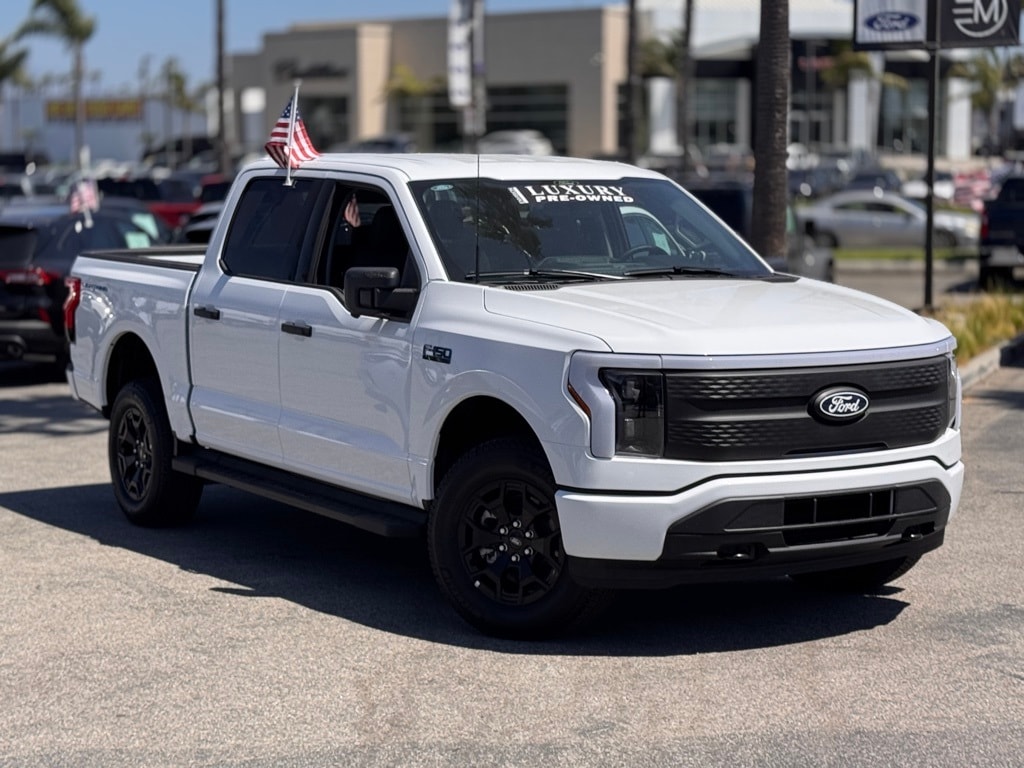 Used 2025 Ford F-150 Lightning XLT with VIN 1FTVW3LK7SWG00582 for sale in Oxnard, CA
