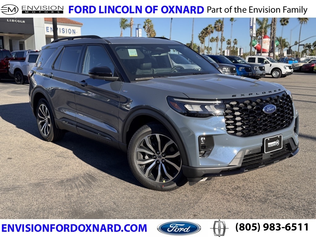 2026 Ford Explorer ST-LINE's photo