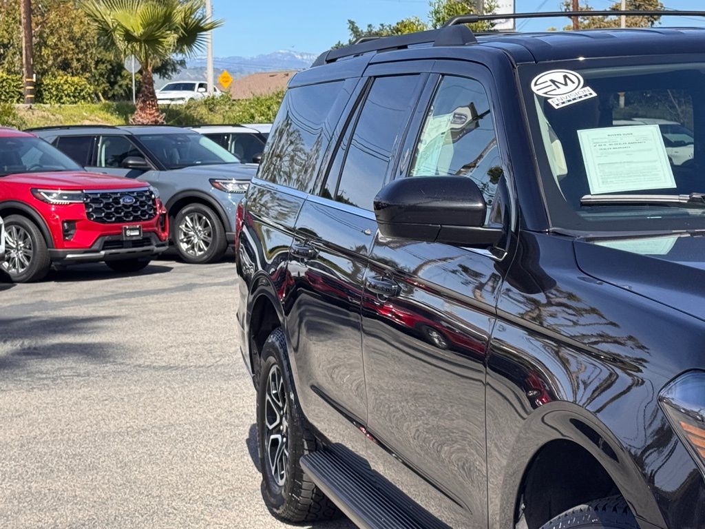 2024 Ford Expedition Max XLT photo 4