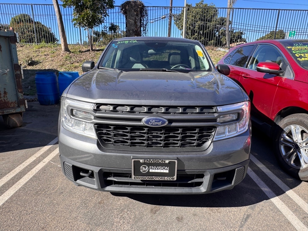 2022 Ford Maverick XLT photo 2