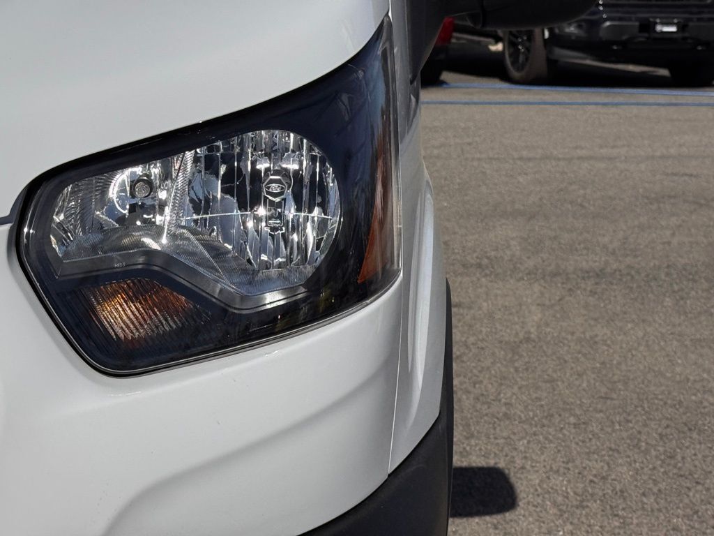 2023 Ford Transit-350 Passenger photo 3