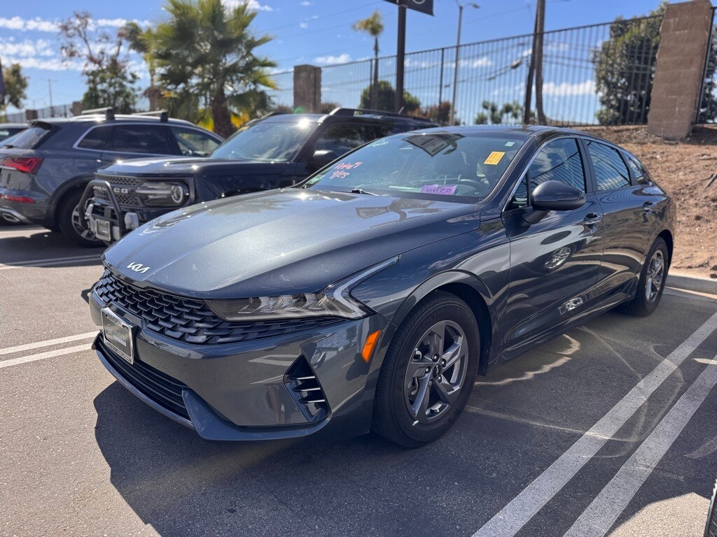 2022 Kia K5 LXS photo 3