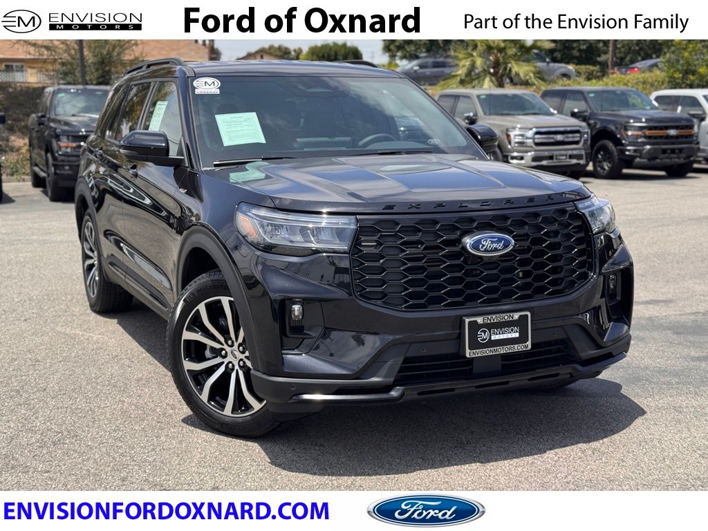 2026 Ford Explorer ST-LINE RWD's photo