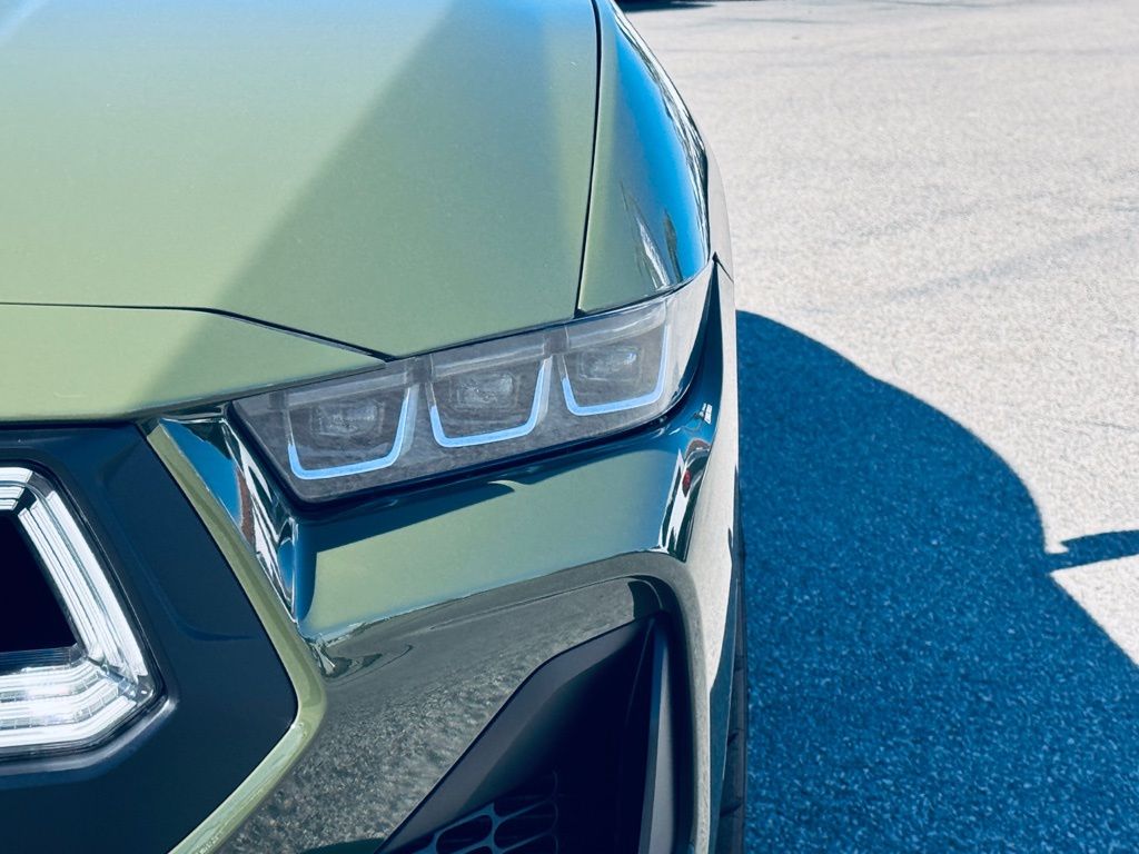 2025 Ford Mustang GT Premium photo 3