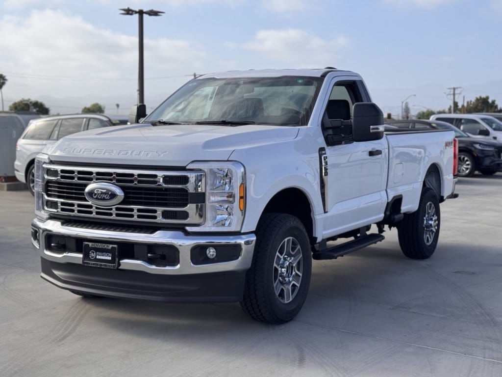 2025 Ford F-350 Super Duty XLT - Photo 7