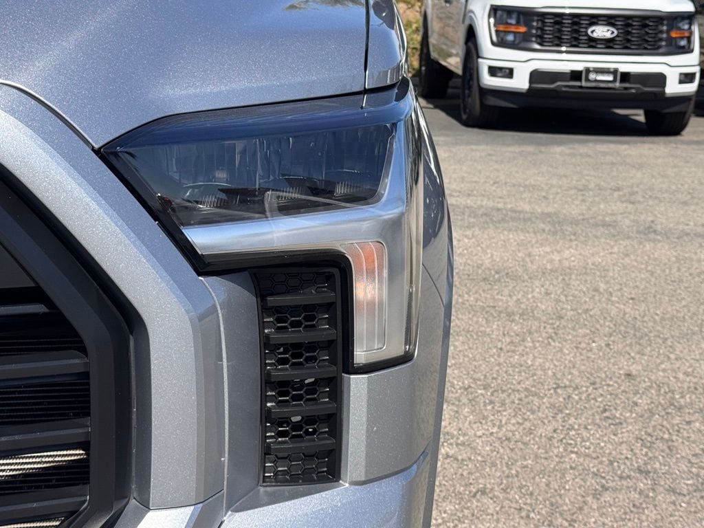 2024 Toyota Tundra SR5 photo 3