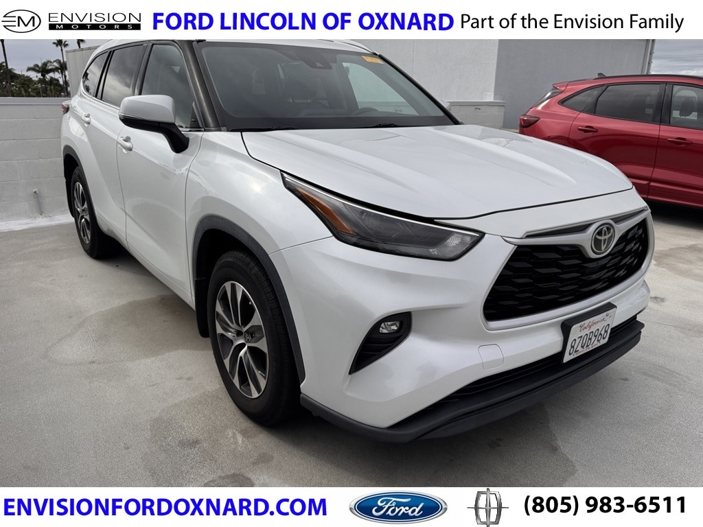 2022 Toyota Highlander XLE's photo