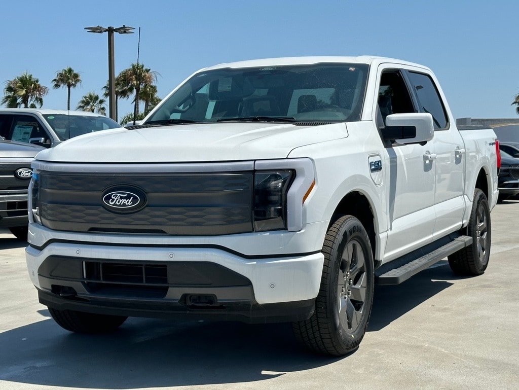 2024 Ford F-150 Lightning Lariat