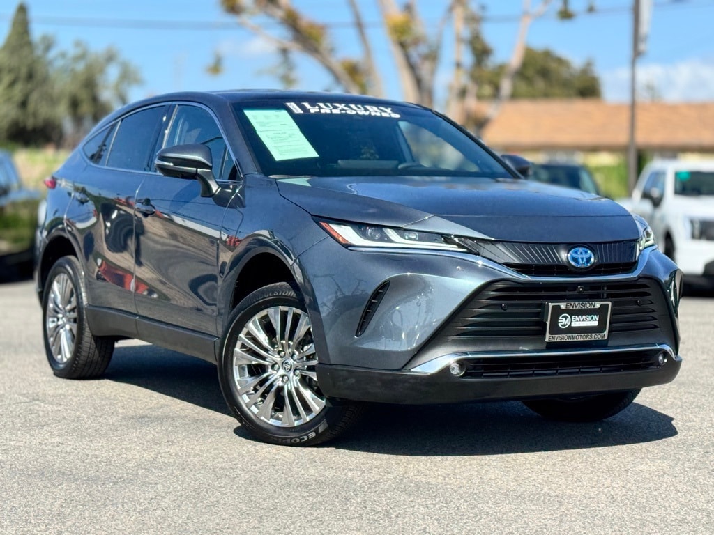 Used 2024 Toyota Venza Limited with VIN JTEAAAAH7RJ153912 for sale in Oxnard, CA