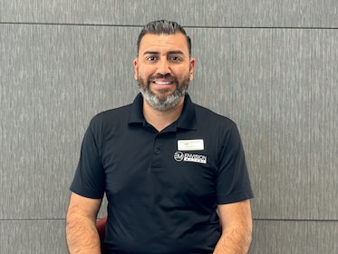 Staff member Alberto Torres from ID_3d0d3dabd49c