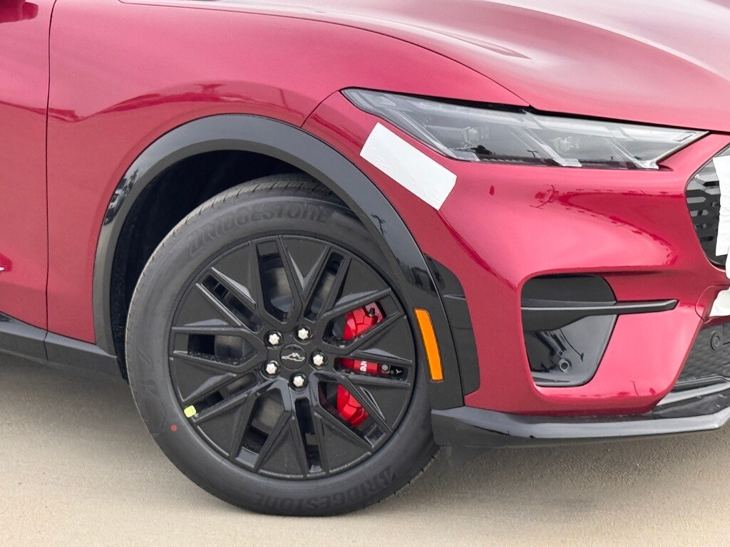 2025 Ford Mustang Mach-E Premium photo 2
