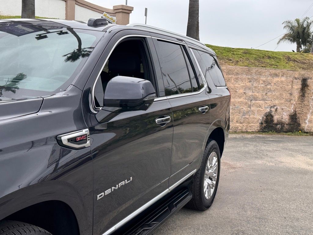 2025 GMC Yukon Denali - Photo 9