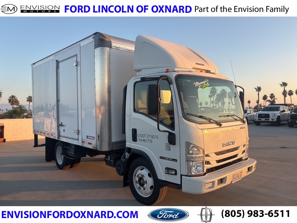 2021 Isuzu NPR HD's photo