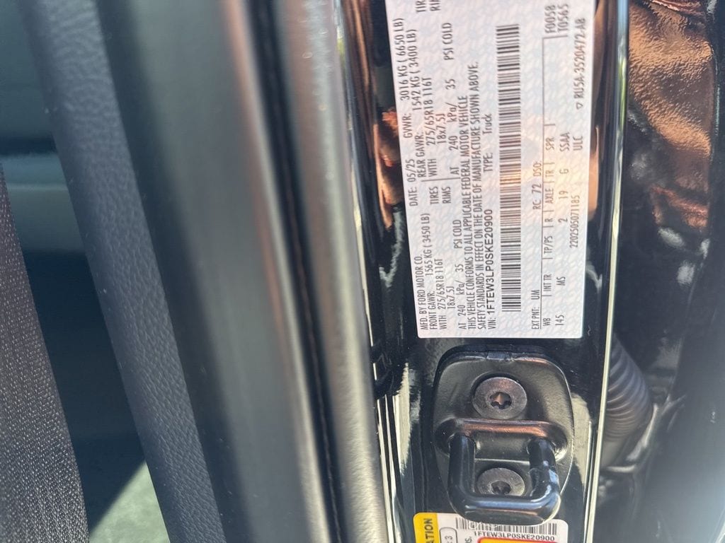 2025 Ford F-150 XLT photo 3