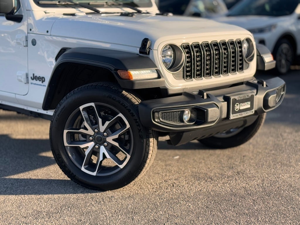 2025 Jeep Wrangler 4xe Sport S photo 3