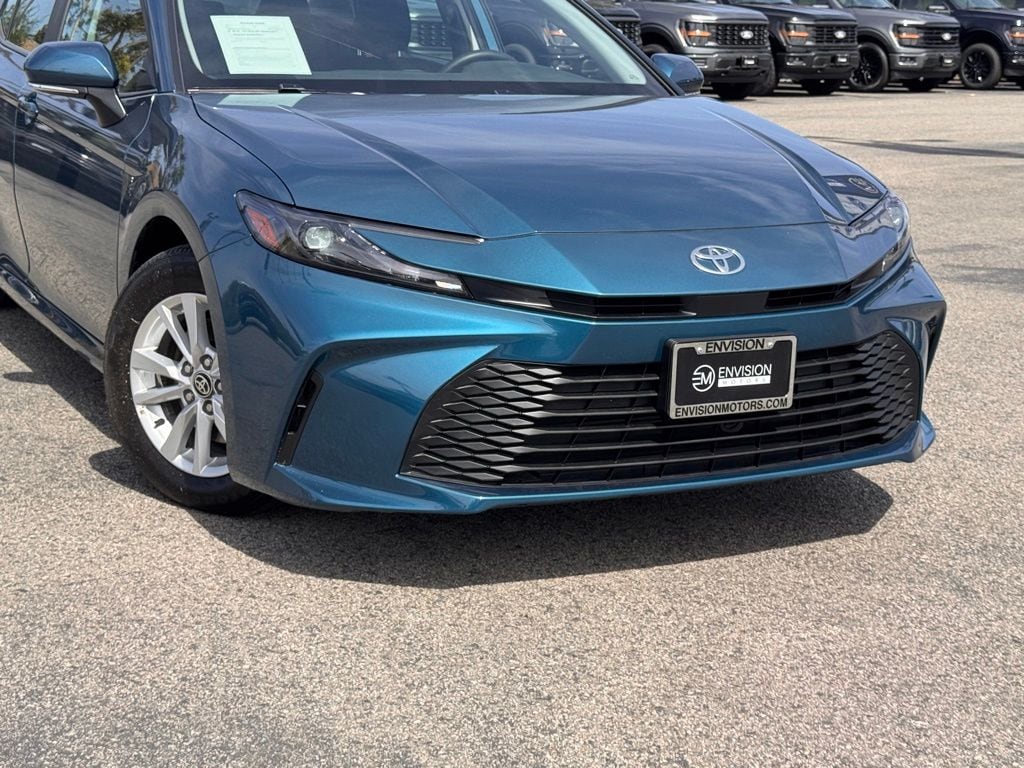 2025 Toyota Camry LE photo 2