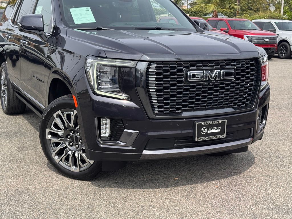 2024 GMC Yukon Denali Ultimate photo 2