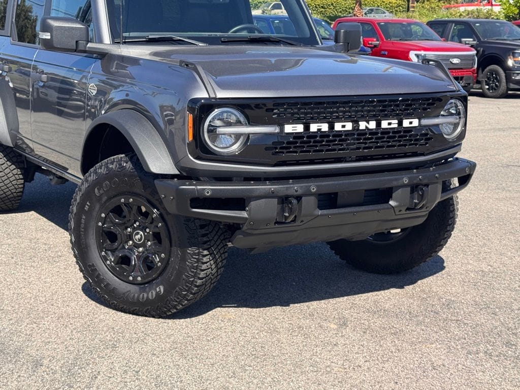 2024 Ford Bronco Wildtrak photo 2