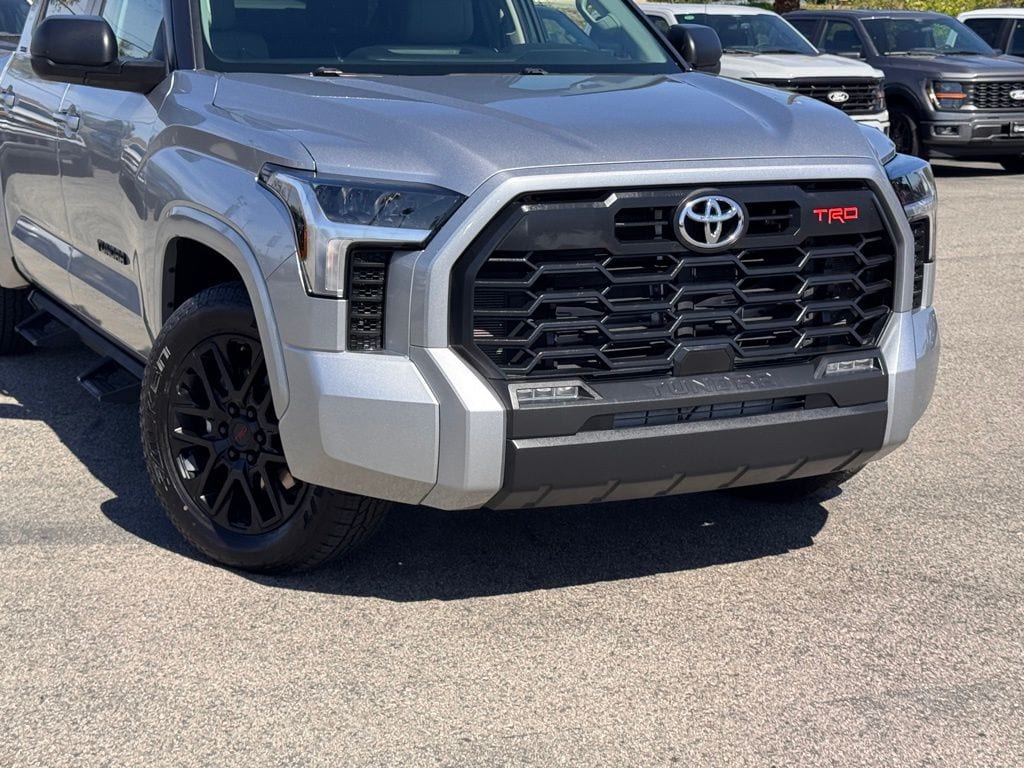 2024 Toyota Tundra SR5 photo 2