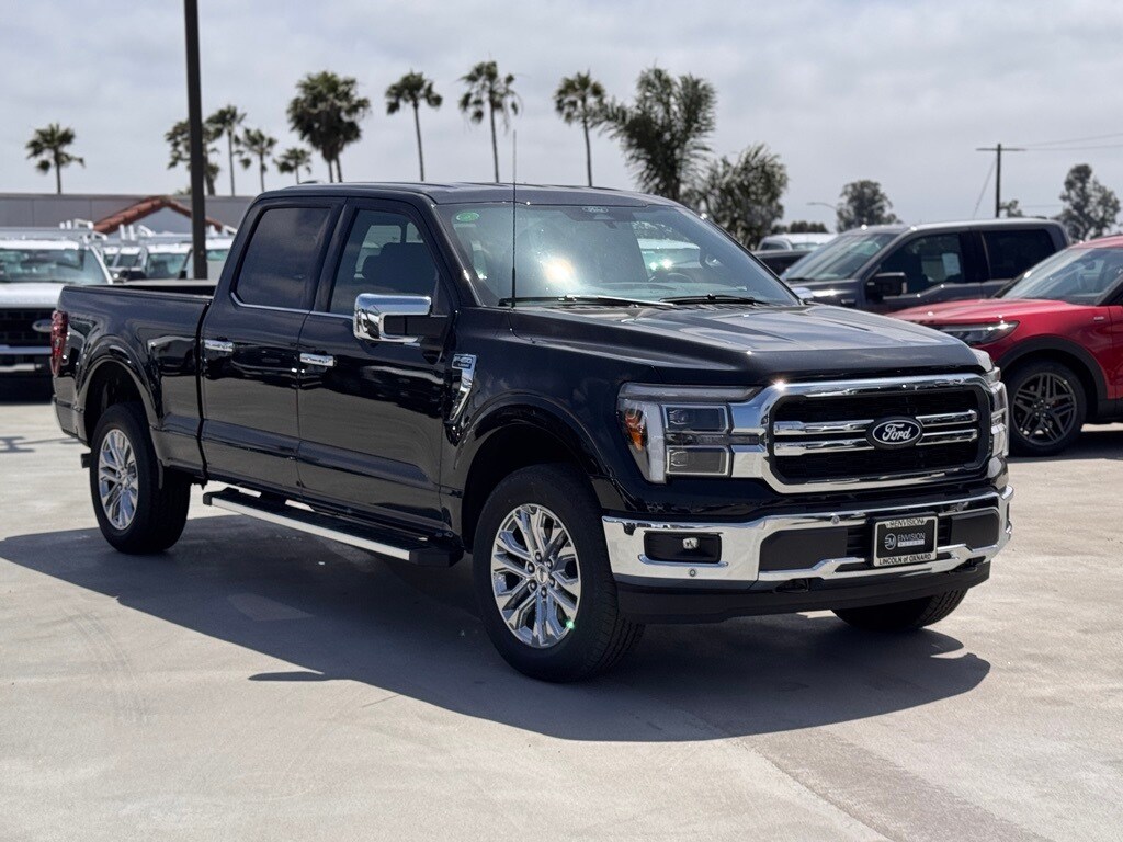 2025 Ford F-150 Lariat photo 2