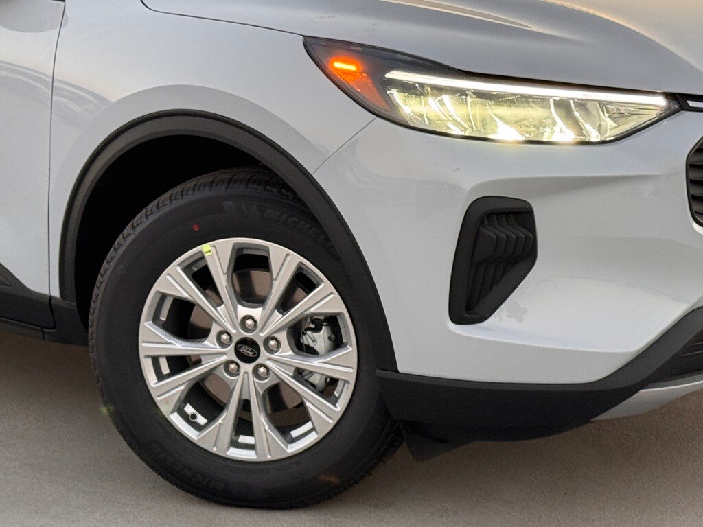 2025 Ford Escape Active photo 3