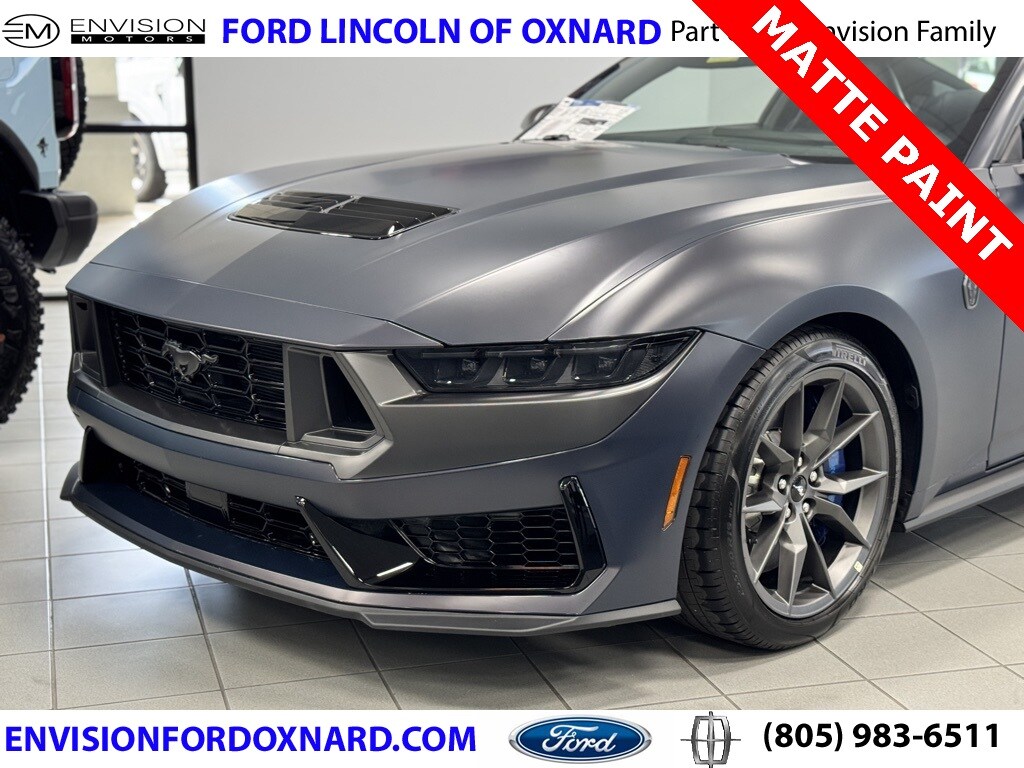 2025 Ford Mustang Dark Horse photo 2