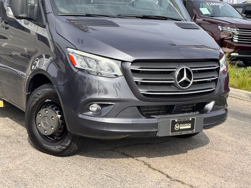 2020 Mercedes-Benz Sprinter 4500 High Roof V6 photo 2
