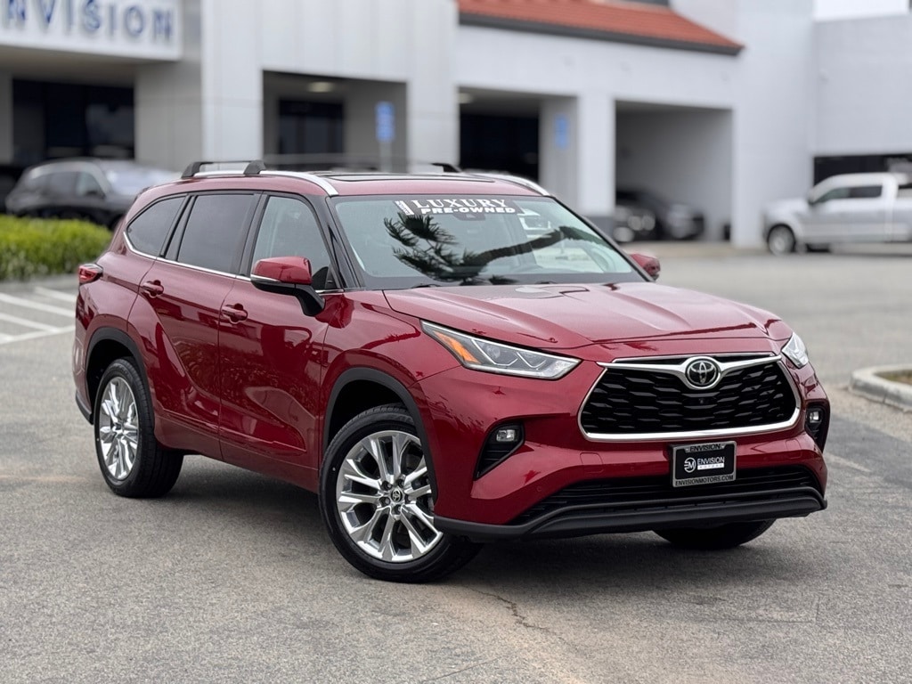 Used 2020 Toyota Highlander Limited with VIN 5TDYZRAHXLS000834 for sale in Oxnard, CA