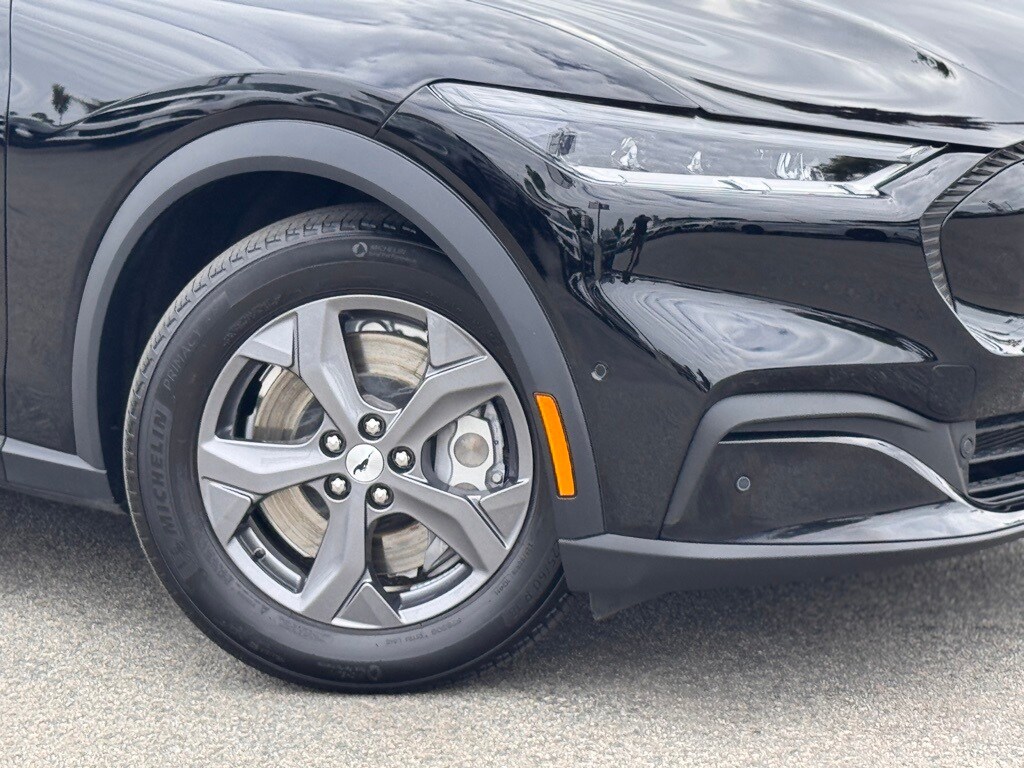 2023 Ford Mustang Mach-E Select photo 3