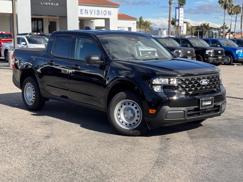 2025 Ford Maverick XL photo 2