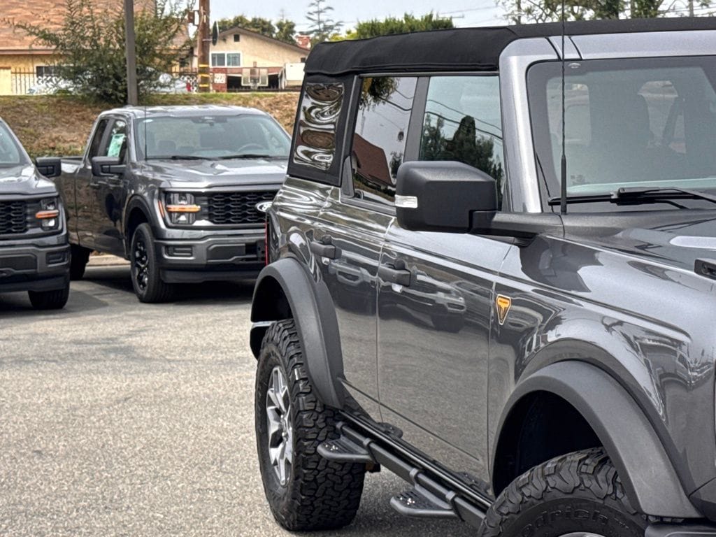 2023 Ford Bronco photo 4