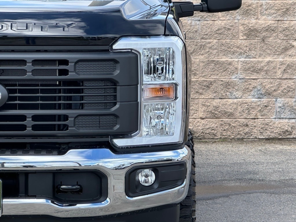 2024 Ford F-350 Super Duty XL