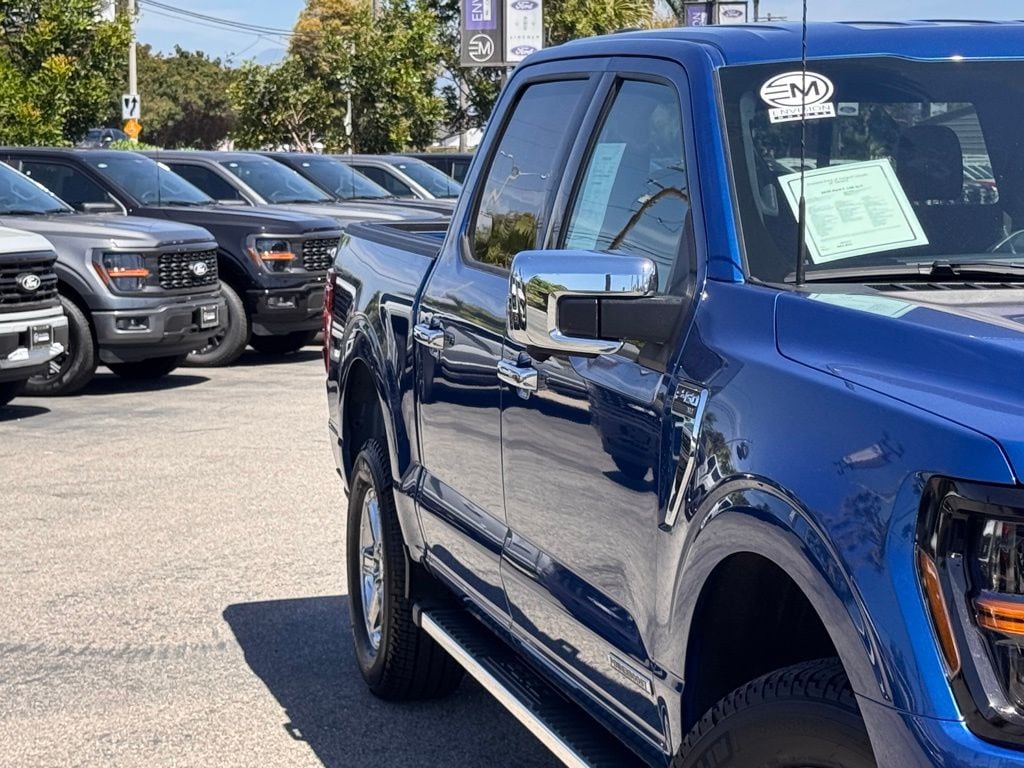 2025 Ford F-150 XLT photo 4