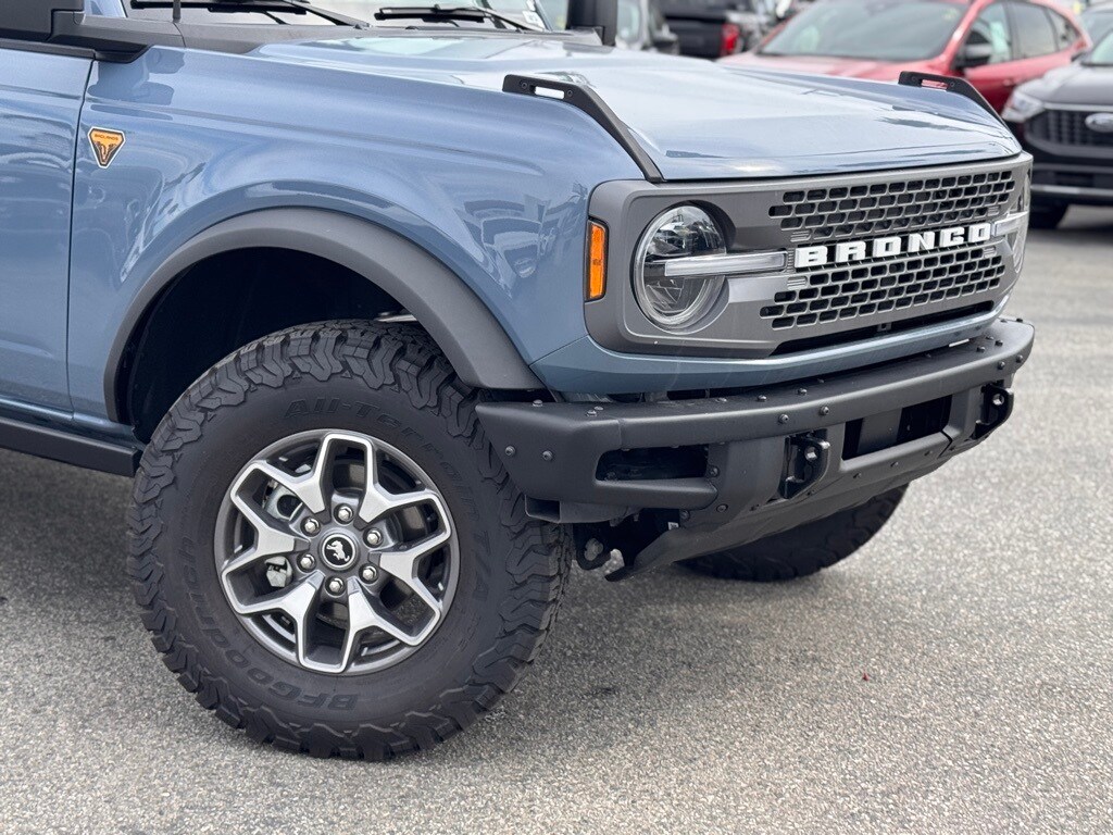 2024 Ford Bronco Badlands photo 3