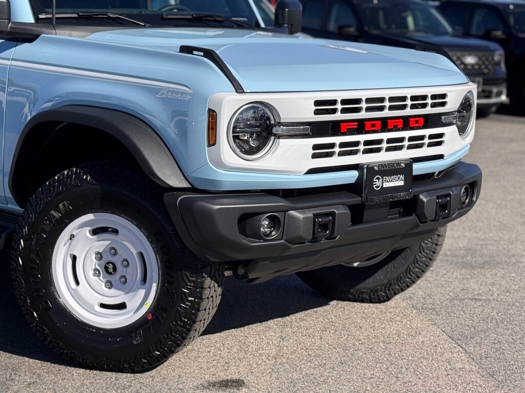2025 Ford Bronco Heritage First Edition photo 3