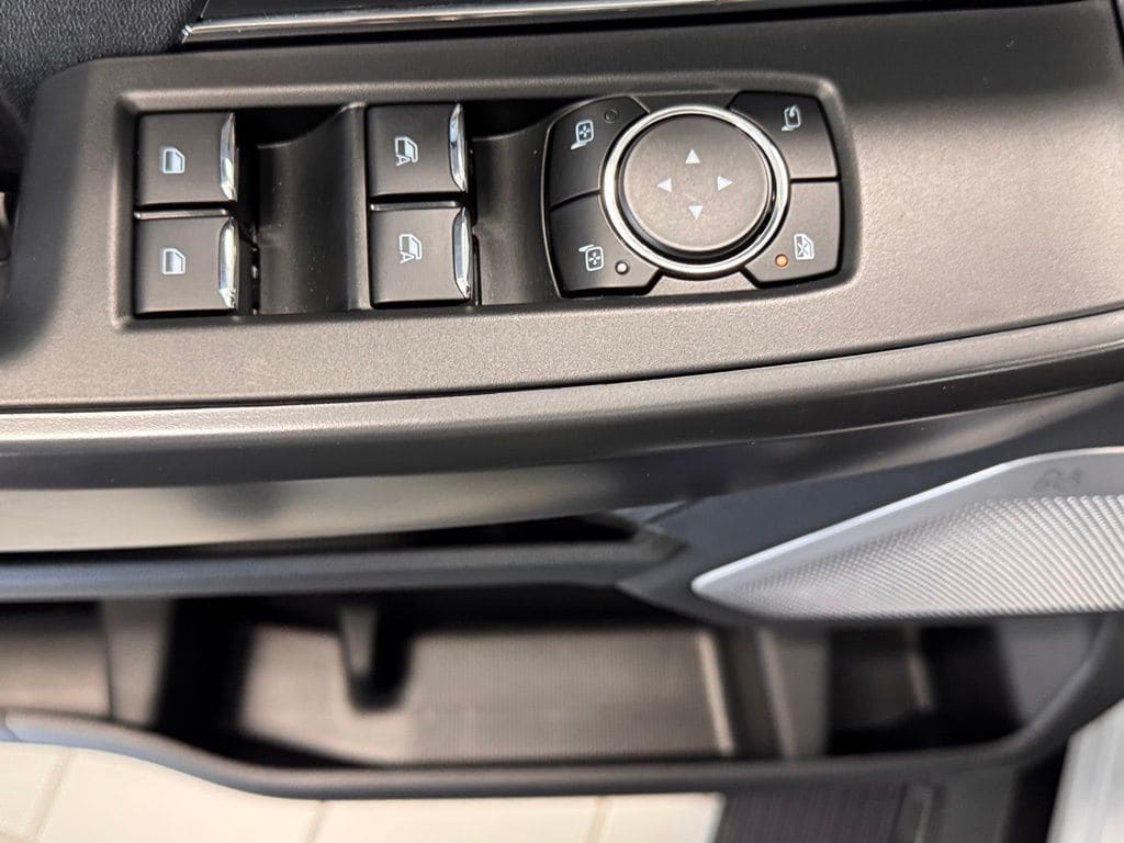 2025 Ford F-150 Lariat - Photo 14