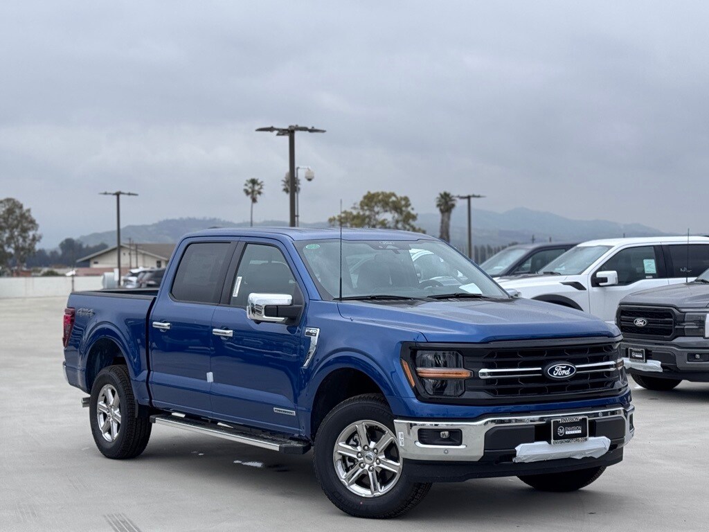 2025 Ford F-150 XLT photo 2