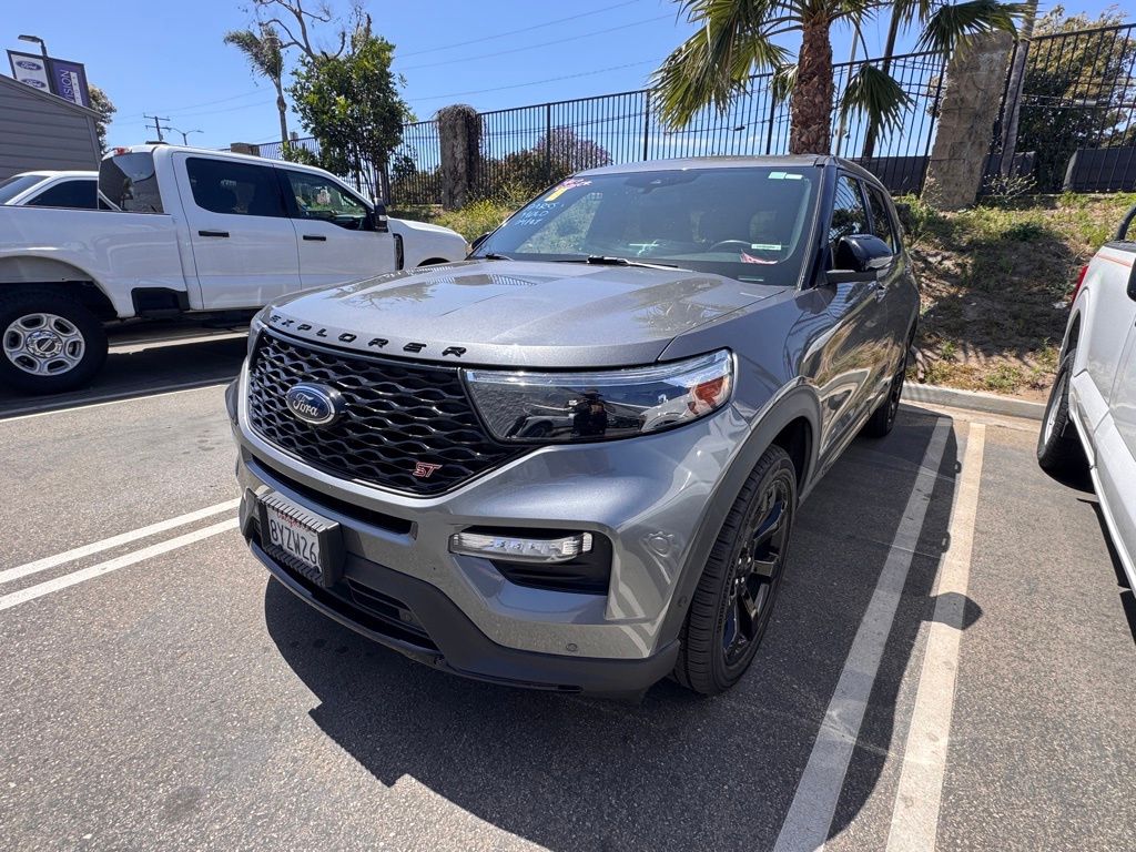 2021 Ford Explorer ST photo 3