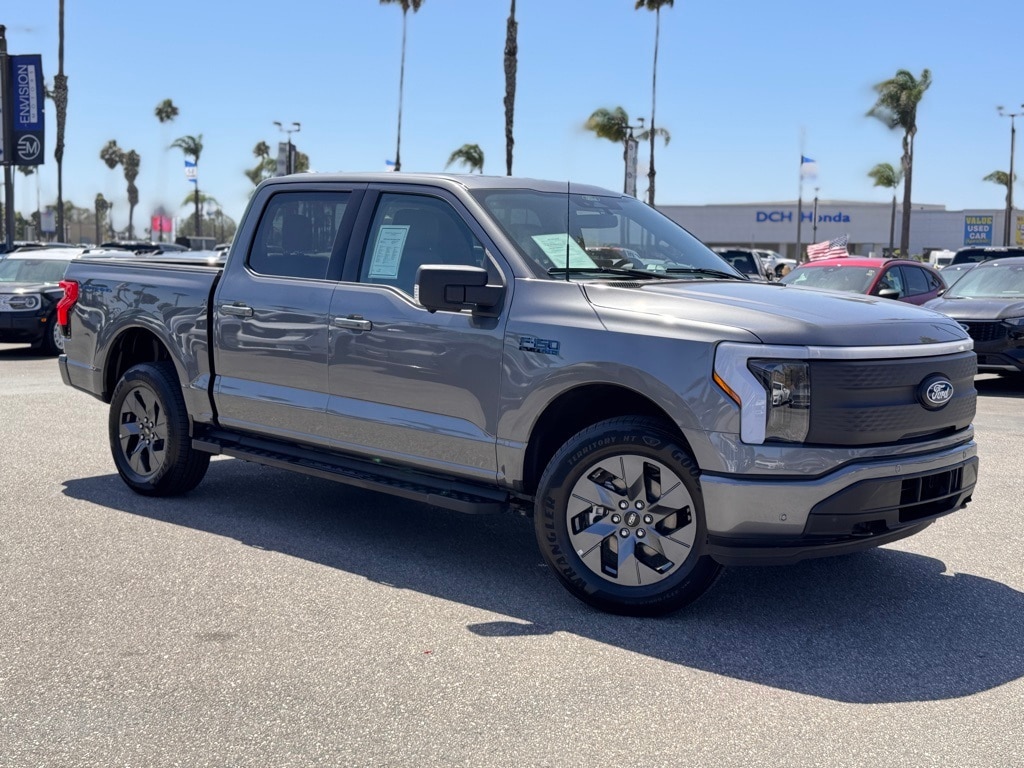 Used 2025 Ford F-150 Lightning Flash with VIN 1FT6W3L7XSWG05792 for sale in Oxnard, CA