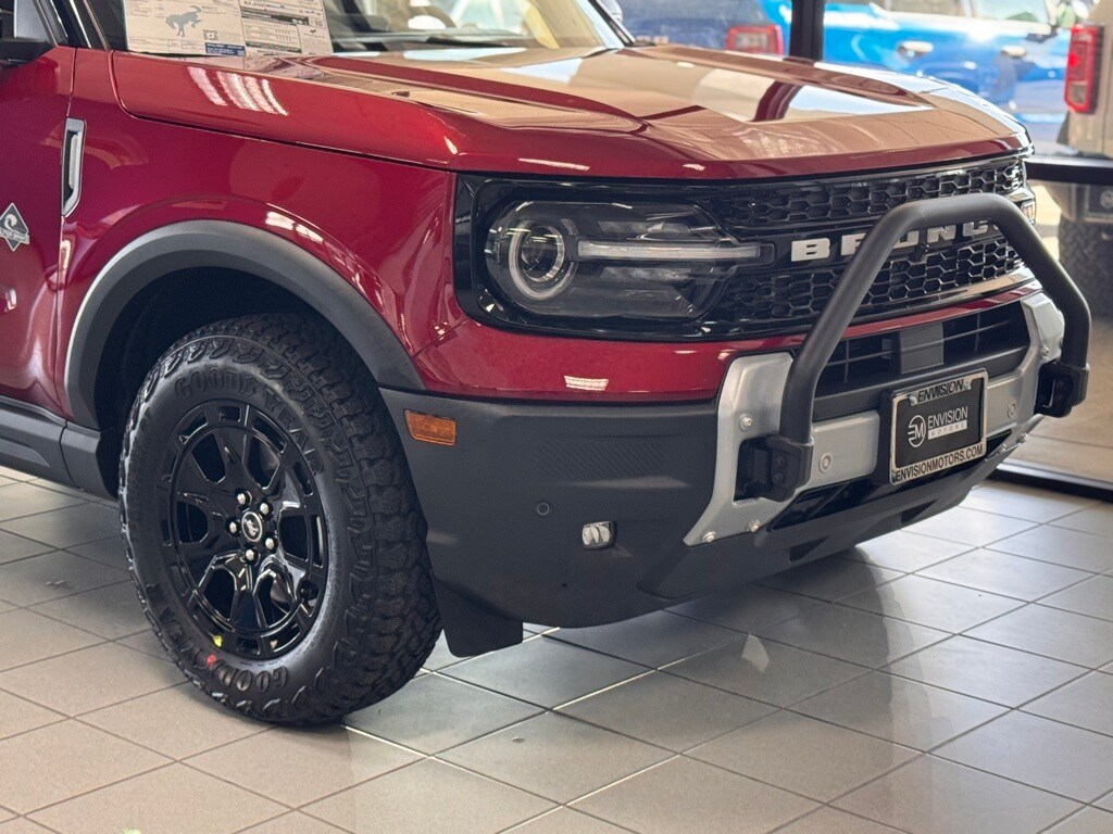 2025 Ford Bronco Sport Outer Banks photo 3