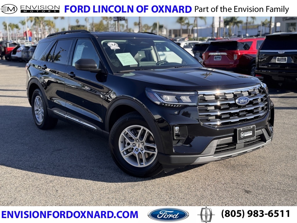 2025 Ford Explorer Active's photo